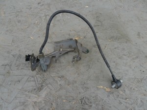 VW AUDI CZUJNIK SPALANIA STUKOWEGO 06E905377A