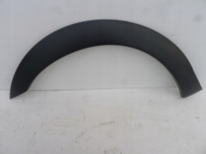 NISSAN QASHQAI 06-13 LISTWA BŁOTNIKA LEWA PRZÓD