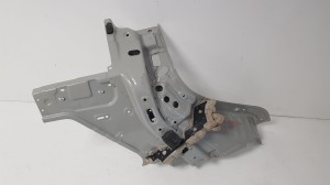 STELAŻ WNĘKA TYŁ TYLNA BŁOTNIKA LEWY LEWA KIA STONIC 