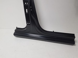 VW GOLF VII 8 5H4 PRÓG SŁUPEK B ŚRODKOWY PRAWY 5H4809836