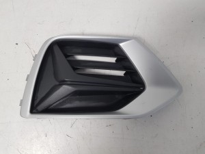 AUDI Q3 II 18-22 KRATKA ZDERZAKA PRAWA PRZÓD PRAWA PRZEDNIA 83A807682B