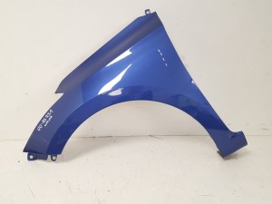 HYUNDAI i30 12-16 BŁOTNK LEWY PRZEDNI PRZÓD NIEBIESKI