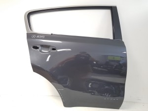 KIA SPORTAGE IV 15-18 DRZWI PRAWE TYLNE TYŁ 