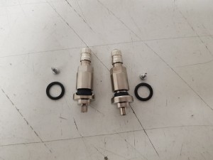 WENTYL ZAWOREK CZUJNIKA CIŚNIENIA TPMS ORYGINAŁ FORD NOWY  2069573 FR3V-1A512-AB