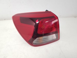 KIA STONIC 17-21 LAMPA LEWA TYŁ TYLNA W BŁOTNIK 92401-H8 