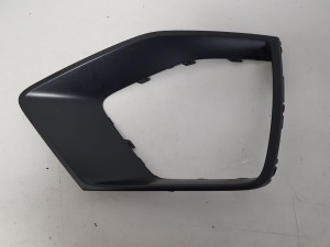 AUDI Q8 S-LINE LIFT KRATKA ZDERZAKA PRAWA PRZEDNIA PRAWY PRZÓD 4M8853258