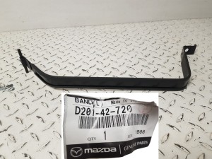 NOWY ORYGINALNY UCHWYT TASMA MONTAŻOWA MOCOWANIE ZBIORNIKA PALIWA MAZDA DEMIO II 2 00-07  d201-42-720