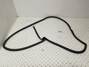 FABRYCZNIE NOWA ORYGINALNA USZCZELKA DRZWI TYLNYCH LEWYCH LEWA WNEKA FORD FIESTA MK7 08-17   8A6Z58253A10D