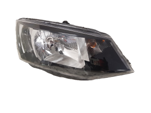 SKODA FABIA 3 III 6V0 LAMPA PRAWA PRZEDNIA PRAWY PRZÓD 6v1941016C EUROPA IGŁA 