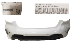 ŁADNY NIEUSZKODZONY ZDERZAK  SPOILER TYLNY BMW 1 F40 M-PAKIET 18-24 4XPDC ZDERZAK TYŁ  211636-11 ALPINE WEISS