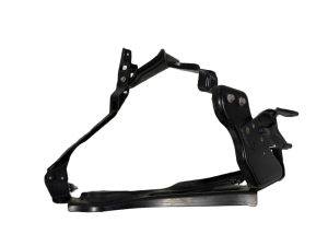 OKULAR MOCOWANIE PRZEDNIE LAMPY PRAWE MERCEDES C KLASA W204 204620596 PRAWA